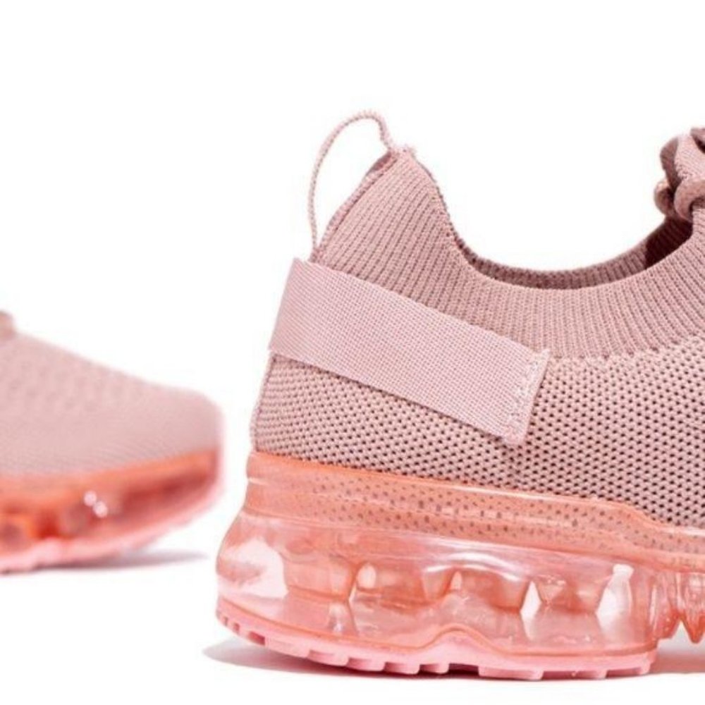 !! NEW !! Slip On Flyknit Sneakers in Mauve - Picture 4 of 10